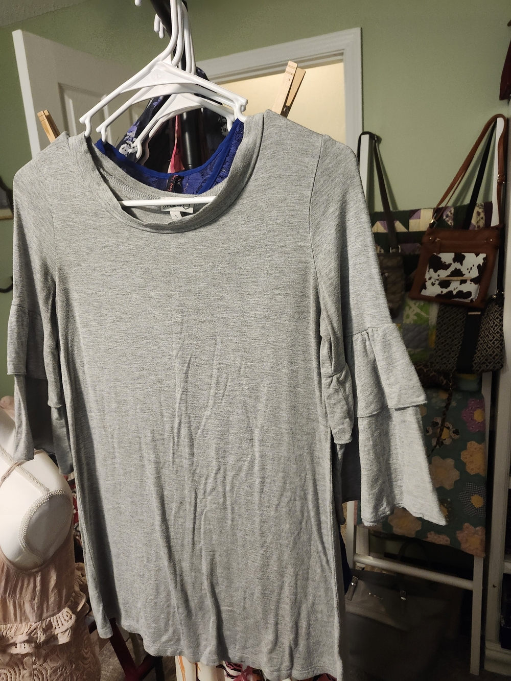 Women's Gray Tiered Ruffle Sleeve Tee - Lightweight Casual Top